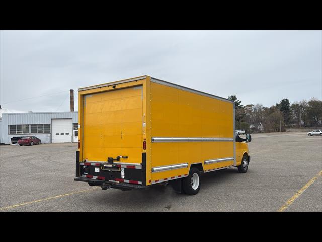 2021 GMC Savana Cutaway Work Van