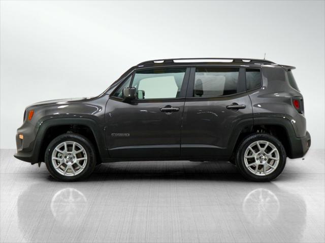 2021 Jeep Renegade Latitude 4X4 2021 Jeep Renegade Latitude 4X4