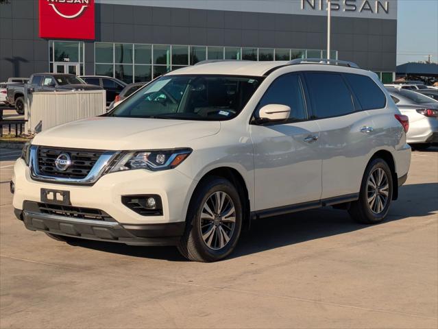 2020 Nissan Pathfinder SV