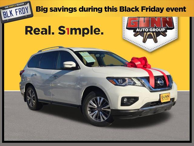 2020 Nissan Pathfinder SV