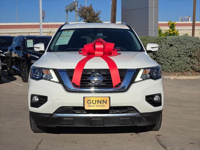 2020 Nissan Pathfinder SV