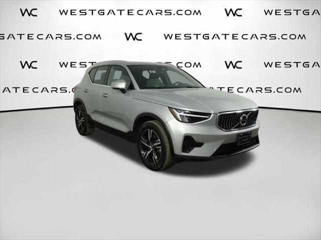 2025 Volvo XC40 B5 Core Bright Theme 2025 Volvo XC40 B5 Core Bright Theme