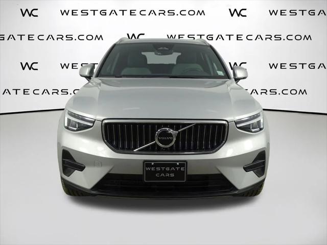 2025 Volvo XC40 B5 Core Bright Theme 2025 Volvo XC40 B5 Core Bright Theme
