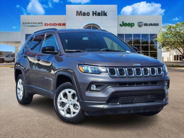 2024 Jeep Compass Latitude 4x4 2024 Jeep Compass Latitude 4x4