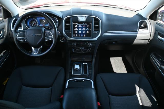 2021 Chrysler 300 Touring