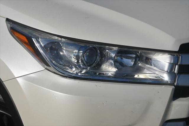 2019 Toyota Highlander LE 2019 Toyota Highlander LE