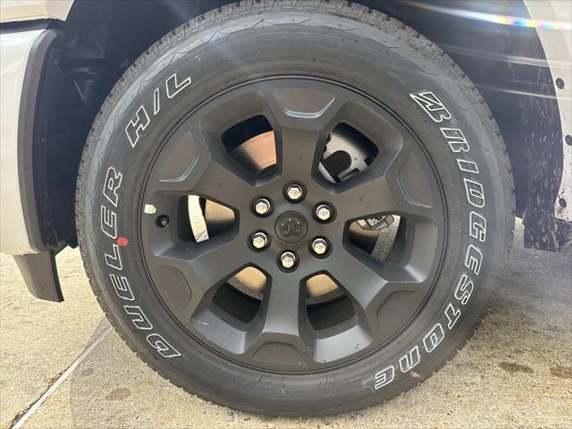 2026 RAM Ram 1500 RAM 1500 LONE STAR CREW CAB 4X4 57 BOX