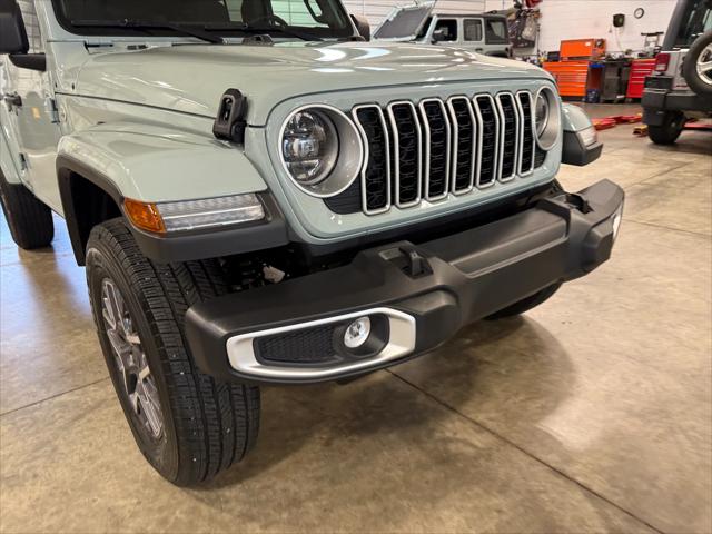 2024 Jeep Wrangler 4-Door Sahara 4x4