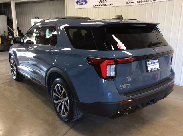 2025 Ford Explorer ST-Line