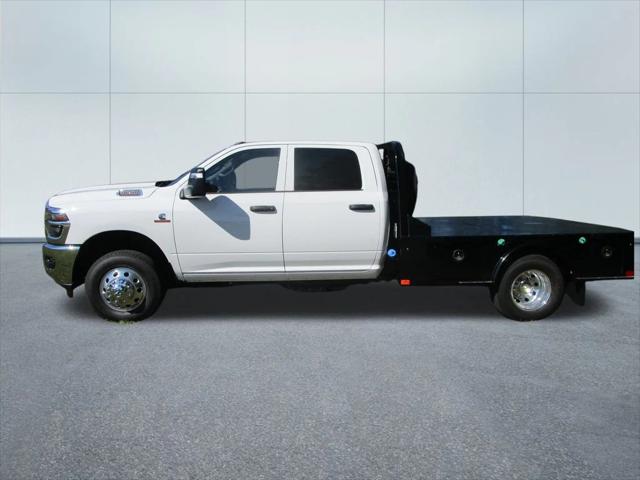 2026 RAM Ram 3500 Chassis Cab RAM 3500 TRADESMAN CREW CAB CHASSIS 4X4 60 CA