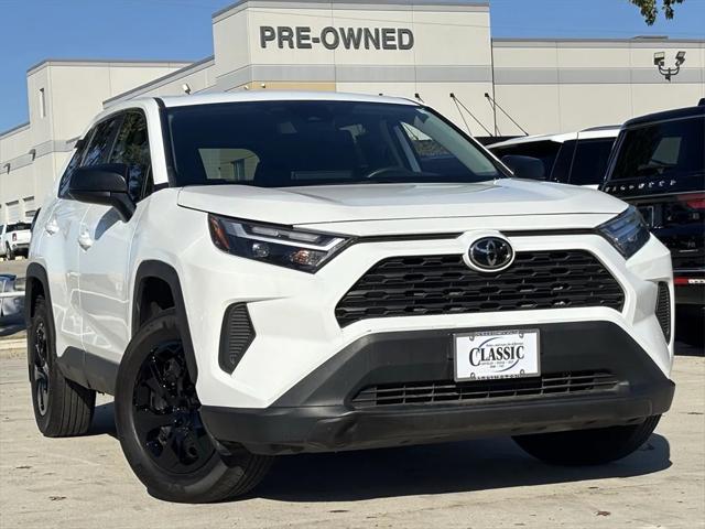 2024 Toyota RAV4 LE 2024 Toyota RAV4 LE