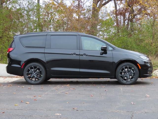 2026 Chrysler Pacifica PACIFICA SELECT AWD 2026 Chrysler Pacifica PACIFICA SELECT AWD