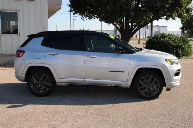 2025 Jeep Compass Limited 4x4 2025 Jeep Compass Limited 4x4