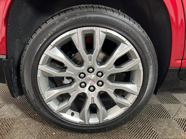 2024 GMC Acadia AWD Denali