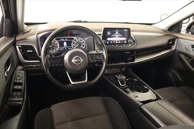 2022 Nissan Rogue SV FWD