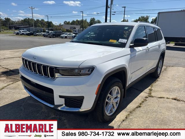 2024 Jeep Grand Cherokee L Laredo 4x2