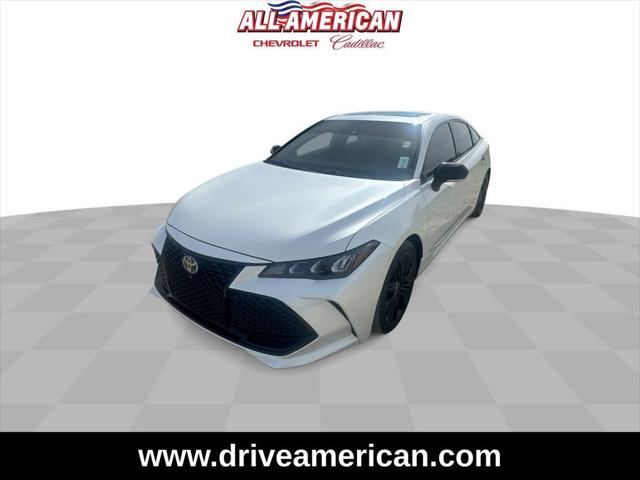 2022 Toyota Avalon XSE Nightshade Hybrid