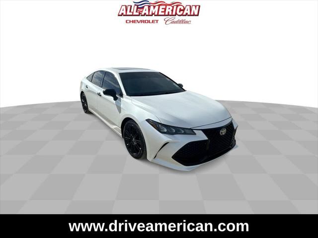 2022 Toyota Avalon XSE Nightshade Hybrid