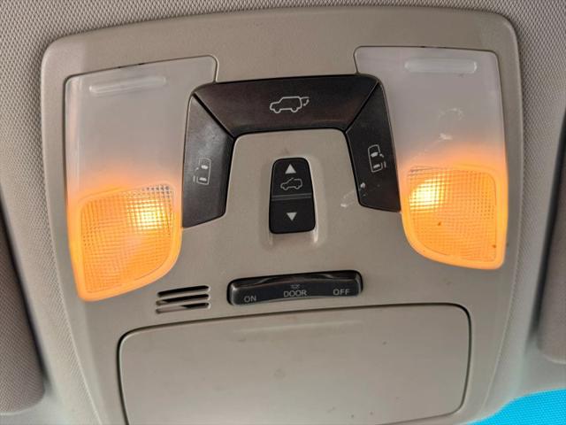 2015 Toyota Sienna SE 8 Passenger