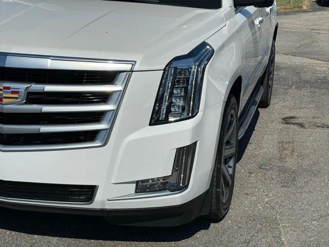 2016 Cadillac Escalade ESV Luxury Collection