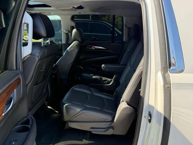 2016 Cadillac Escalade ESV Luxury Collection