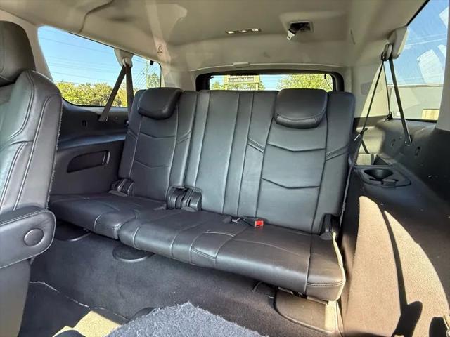 2016 Cadillac Escalade ESV Luxury Collection