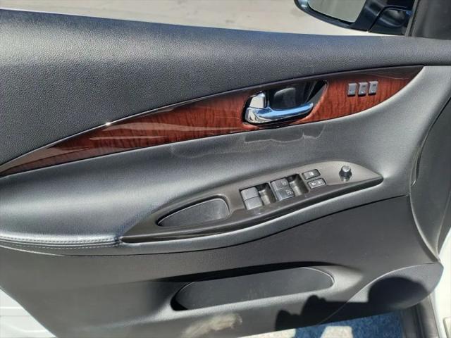 2017 INFINITI QX50 Base