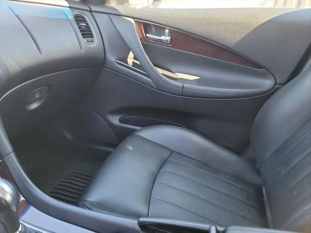 2017 INFINITI QX50 Base
