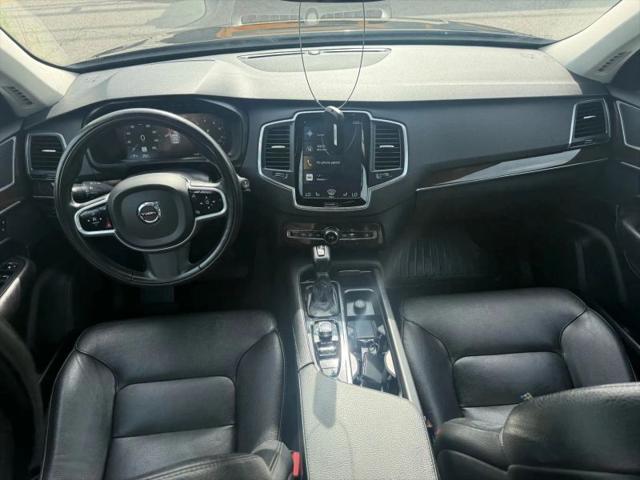 2019 Volvo XC90 T6 Momentum
