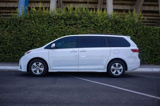 2019 Toyota Sienna LE 8 Passenger