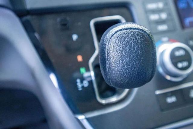 2019 Toyota Sienna LE 8 Passenger