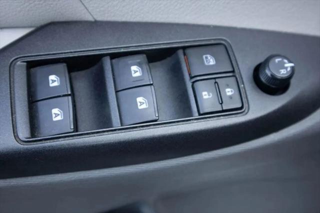 2019 Toyota Sienna LE 8 Passenger