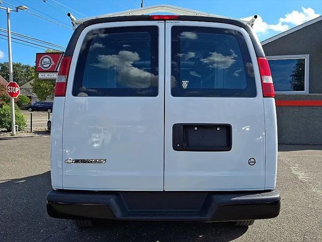 2021 Chevrolet Express Cargo Van RWD 2500 Regular Wheelbase WT