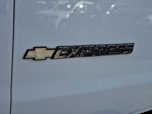 2021 Chevrolet Express Cargo Van RWD 2500 Regular Wheelbase WT
