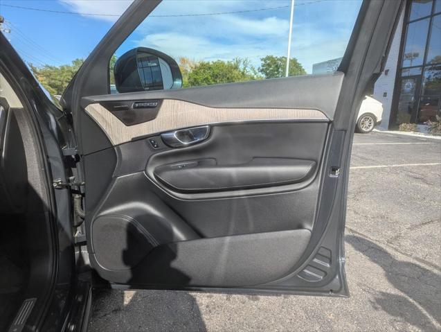 2021 Volvo XC90 T6 Inscription 7 Passenger