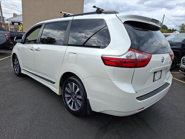 2018 Toyota Sienna XLE 7 Passenger