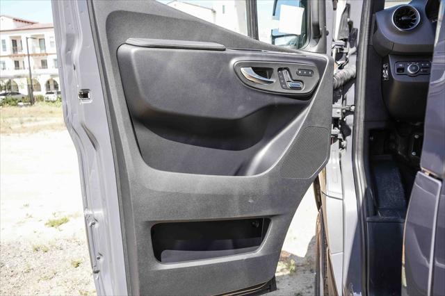 2026 Mercedes-Benz Sprinter Cargo Van Standard Roof 4-Cyl Diesel HO