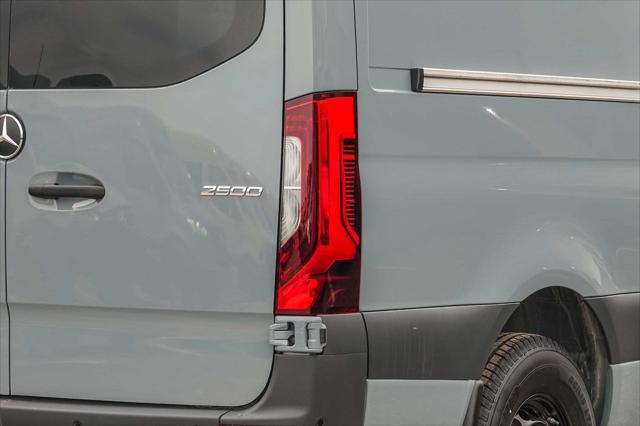 2026 Mercedes-Benz Sprinter Cargo Van Standard Roof 4-Cyl Diesel HO