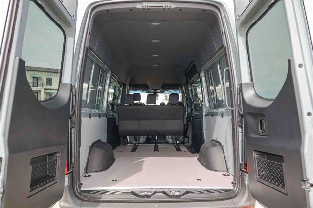 2026 Mercedes-Benz Sprinter Cargo Van Standard Roof 4-Cyl Diesel HO