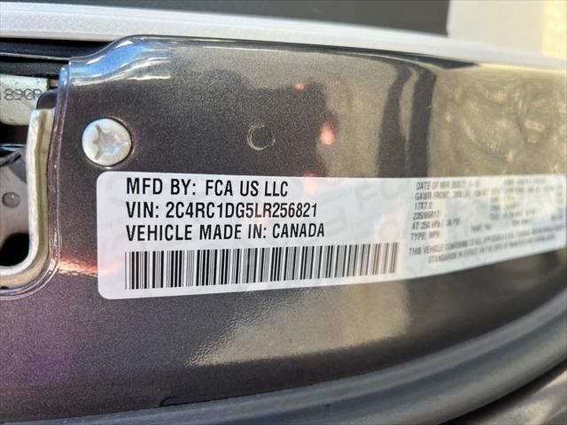 2020 Chrysler Voyager LXI