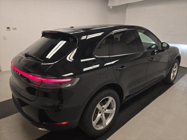 2020 Porsche Macan Base
