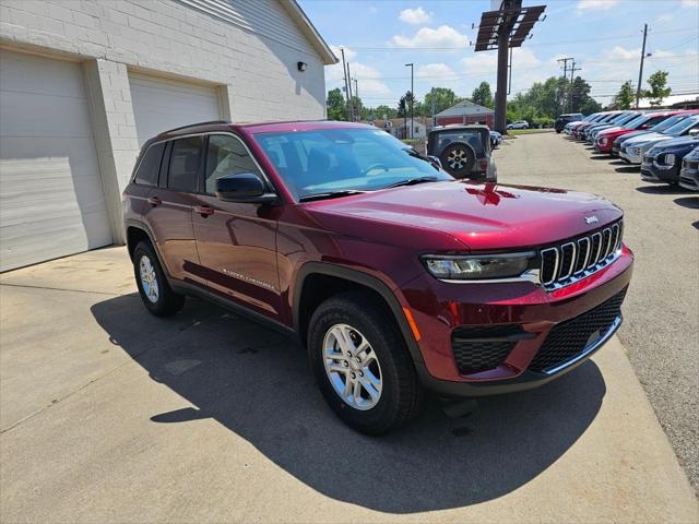 2025 Jeep Grand Cherokee GRAND CHEROKEE LAREDO 4X4