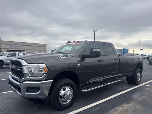 2024 RAM 3500 Tradesman Crew Cab 4x4 8 Box 2024 RAM 3500 Tradesman Crew Cab 4x4 8 Box