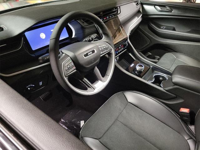 2024 Jeep Grand Cherokee Altitude X 4x2 2024 Jeep Grand Cherokee Altitude X 4x2