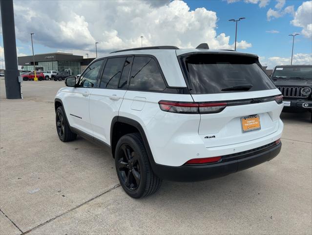 2022 Jeep Grand Cherokee Altitude 4x4