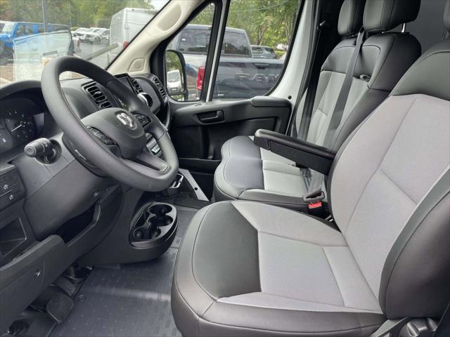 2024 Ram ProMaster Cargo Van Low Roof 136" WB w/Pass Seat