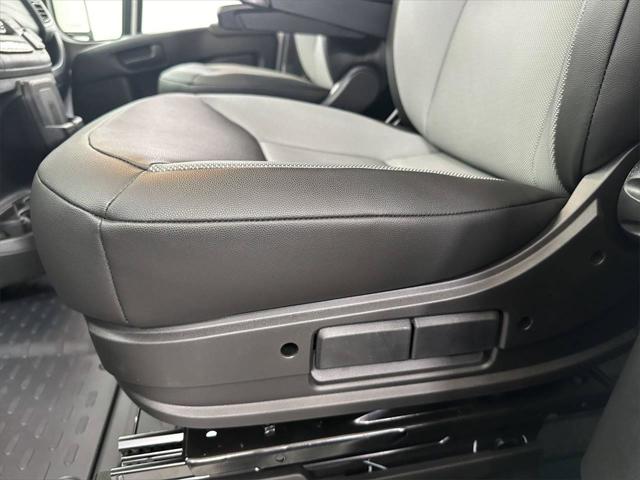 2024 Ram ProMaster Cargo Van SLT Low Roof 136" WB