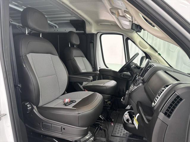2024 Ram ProMaster Cargo Van SLT Low Roof 136" WB