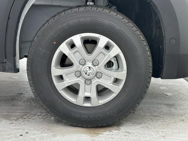 2024 Ram ProMaster Cargo Van SLT Low Roof 136" WB