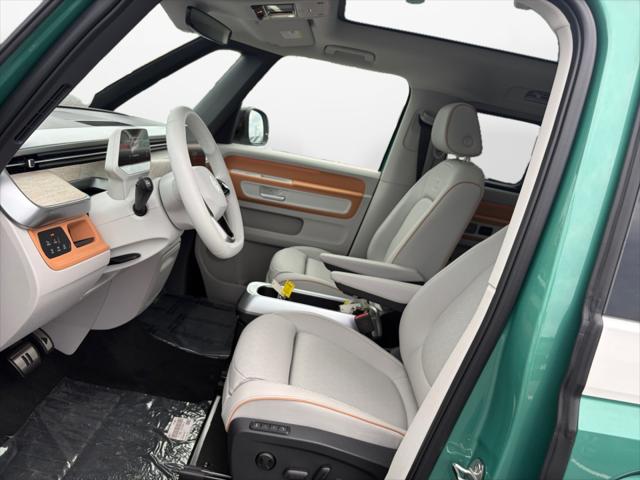 2025 Volkswagen ID. Buzz Pro S Plus with 4MOTION
